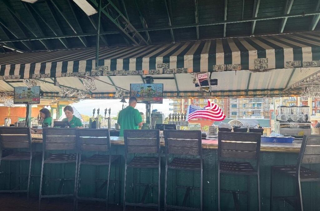 14 + Epic Restaurants In Destin FL To Try!