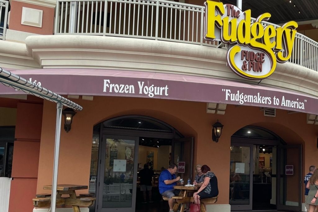 The Fudgery is a nice place for chocolate and sweets in Destin
