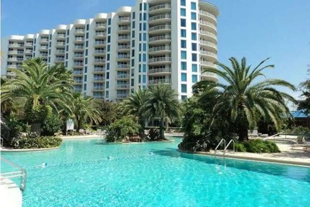 Palms of Destin is a nice resort to stay at in the area!