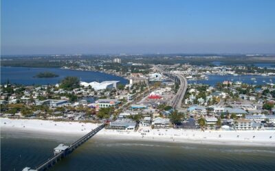 Times Square Fort Myers Beach- 5 Fun Things To Do!