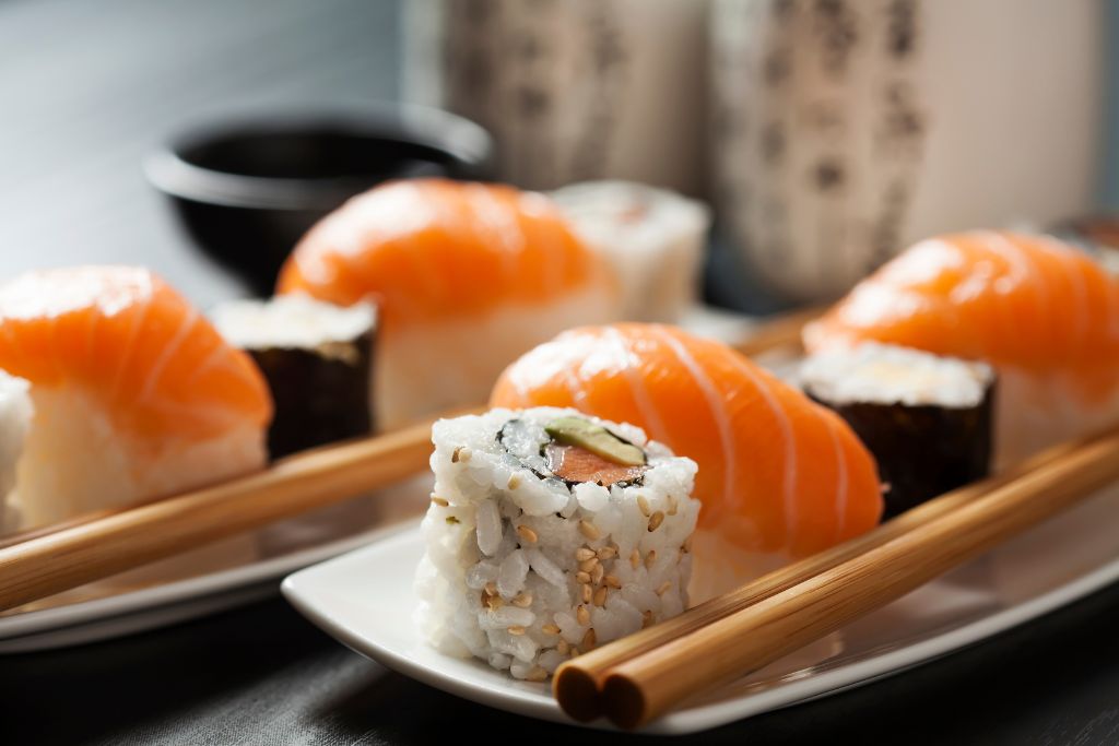 If you are someone who digs fine dining and authentic, innovative Asian cuisine, there is no better place than Dragonfly Sushi and Sake Company for you.