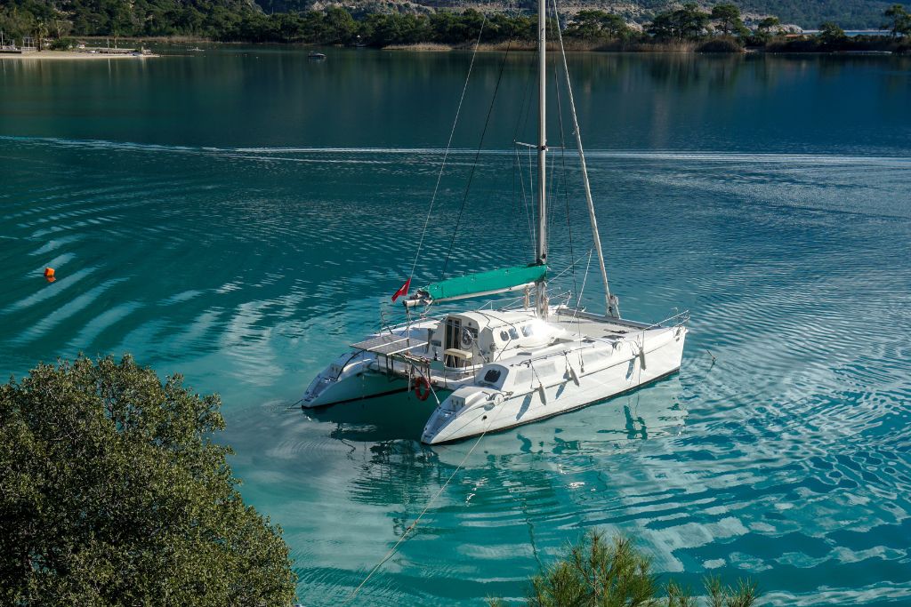 This several-day catamaran adventure is for up to 6 people in your group to enjoy Exuma and the Bahamas.