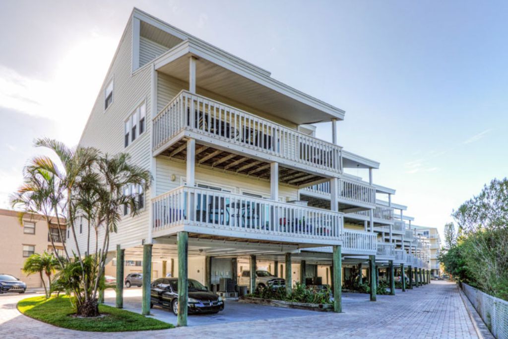 The Intercoastal Beach Suite is a fabulous holiday home with great amenities. 
