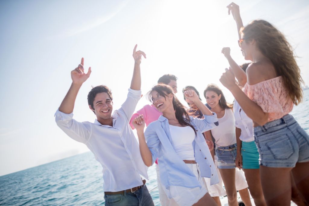 Get ready for a party adventure on the water on this all-inclusive exclusive boat party<br />
tour.<br />
