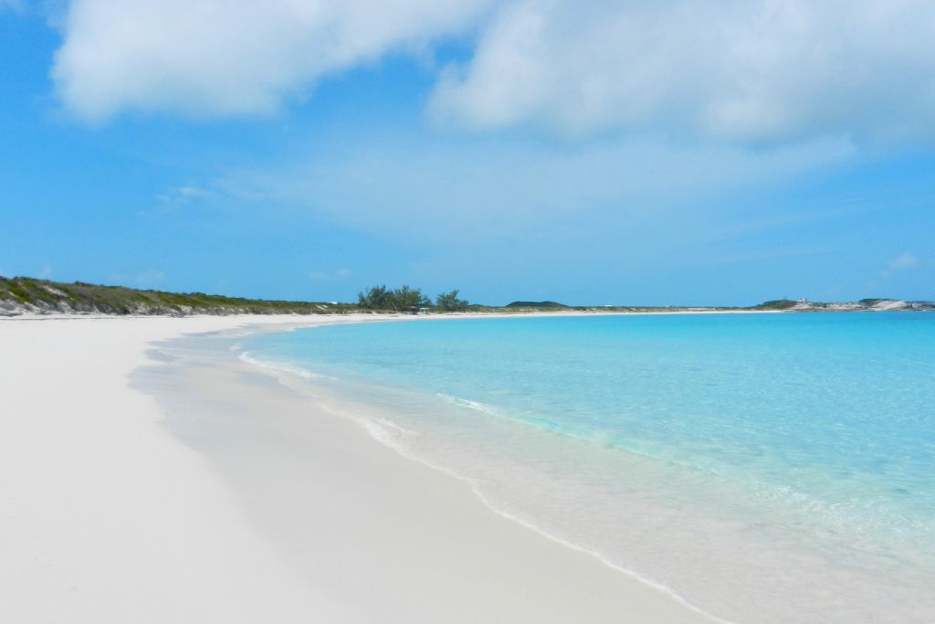 Sandy Bottom Cottages are conveniently located 3 miles from the Exuma International Airport. 