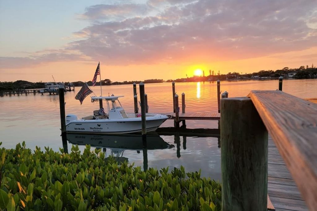 Explore the crystalline waters of the Florida Gulf Coast on this fabulous boat tour complete with time on the water and tasty/refreshing stops.