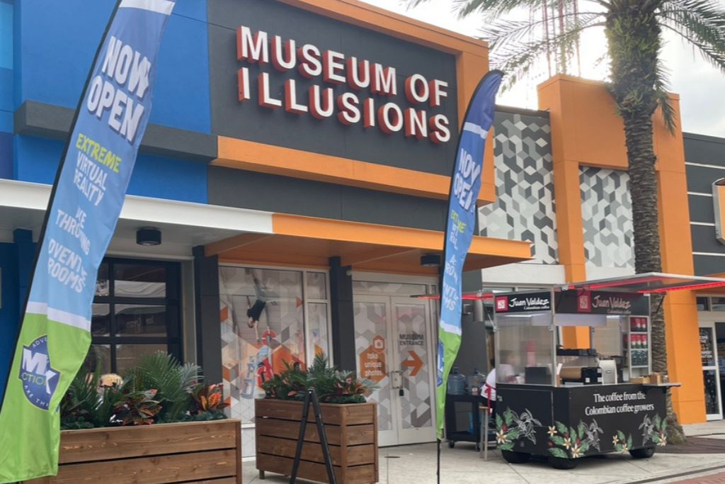 For more fun at Icon Park, check out the Museum of Illusions!