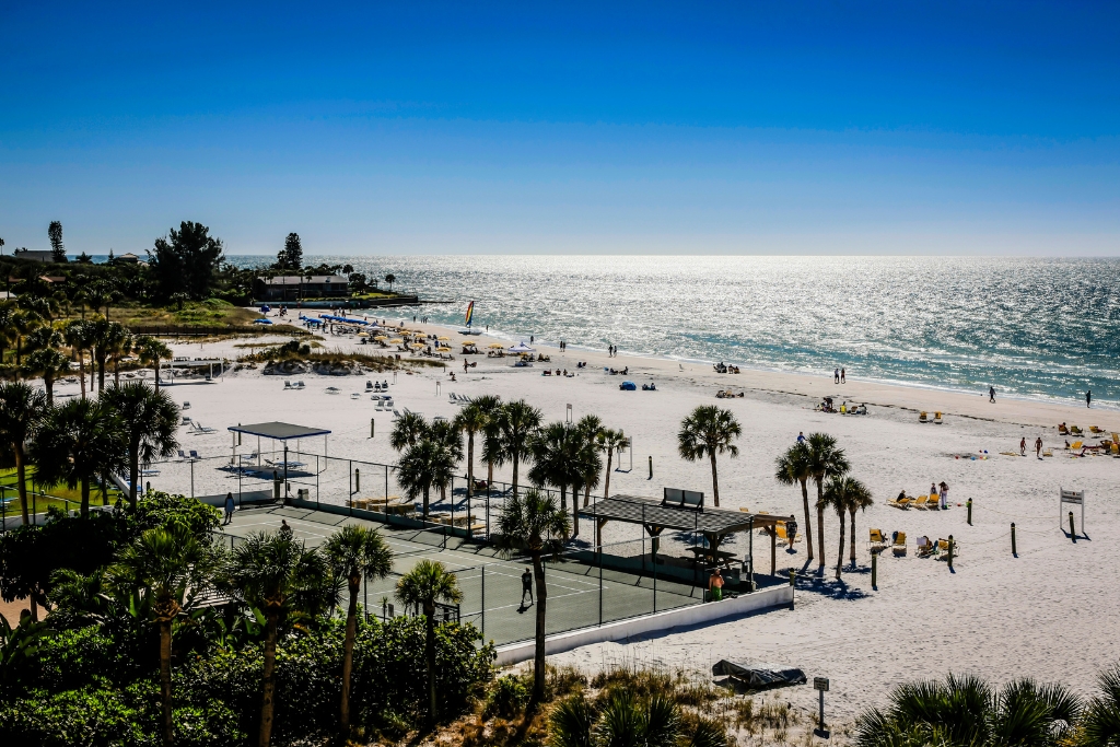 panomaric view of Siesta Key beach scene 