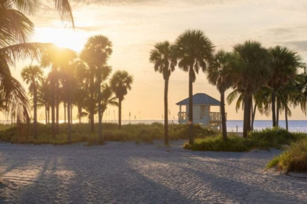 Visiting Florida In April: Everything You Need To Know! - ALWAYS ON THE ...